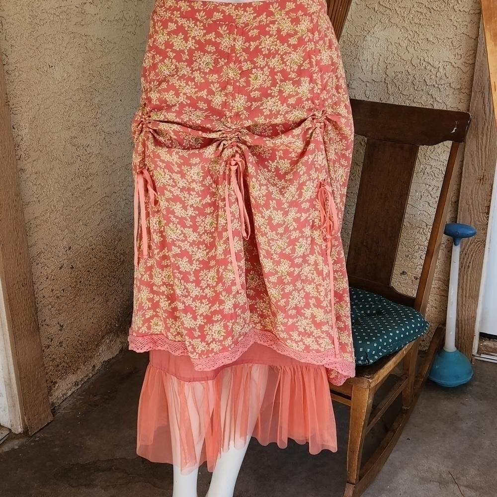 April Cornell Floral Skirt w/ Tulle Underskirt and Satin Pull Ribbon Ruching - Picture 4 of 12